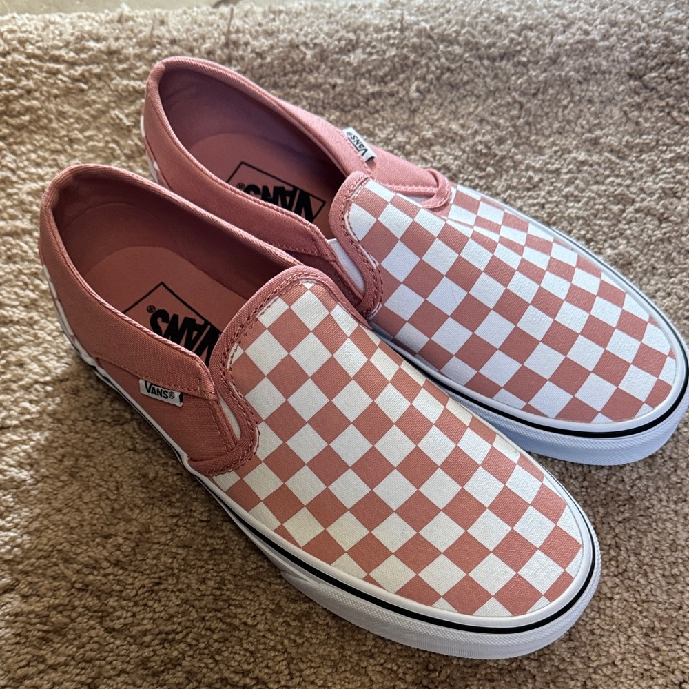 Vans Rose and White Checkered Slip-Ons Sz9